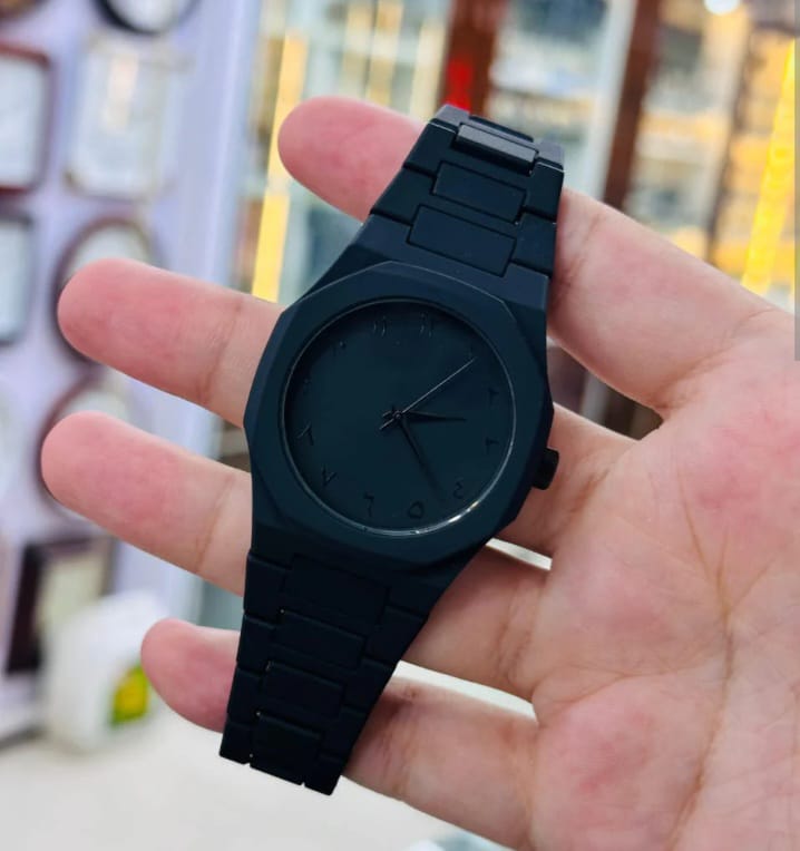 Black Aura Watch – Premium All-Black Minimalist Luxury Timepiece