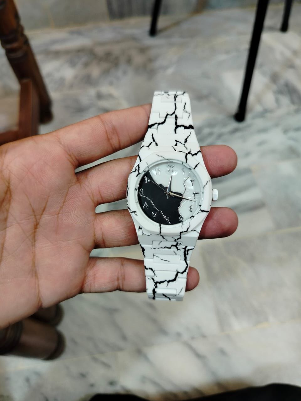 Arabic Aura White Tiger Pattern Unisex Fashion Wrist Watch